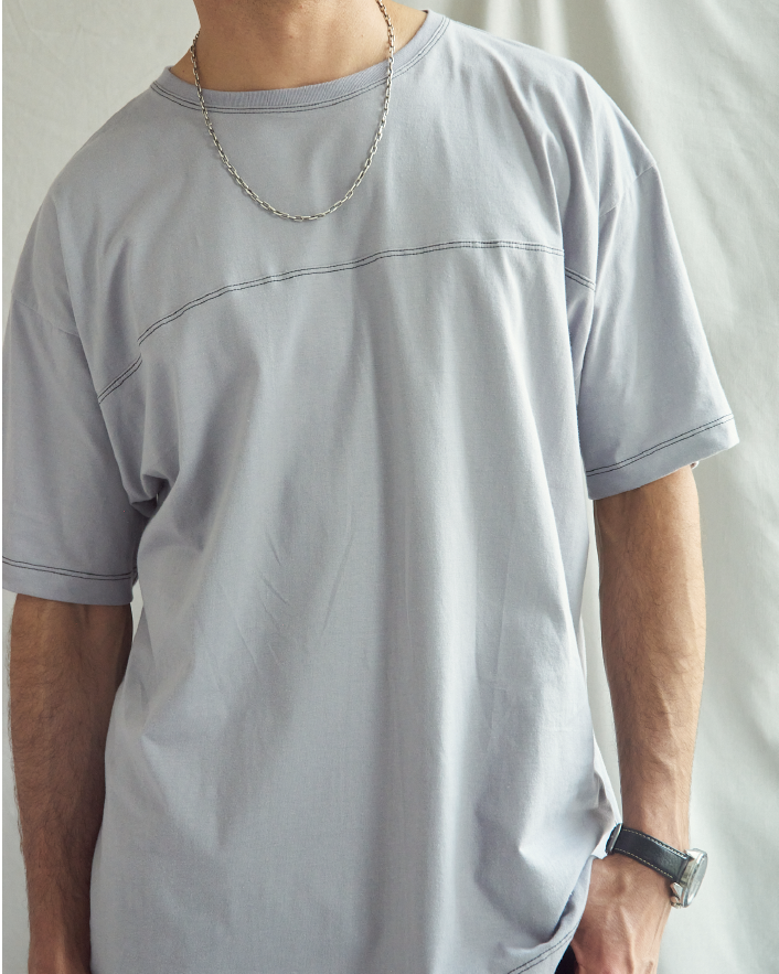 POLERA BASICA GRIS COSTURA