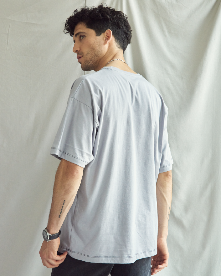 POLERA BASICA GRIS COSTURA