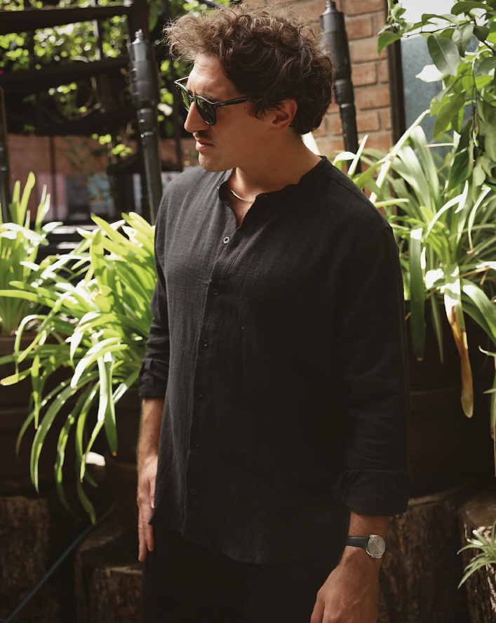 CAMISA CUELLO MAO NEGRA