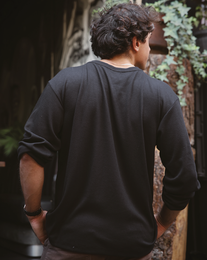 POLERA BASICA MANGA LARGA NEGRA